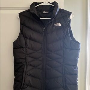 The North Face Black Puffer Vest Women’s Size L